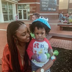 Meet your Posher, Shakeria